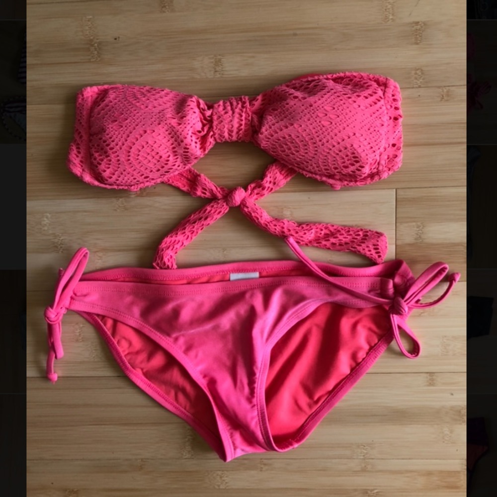 Pink strapless bikini